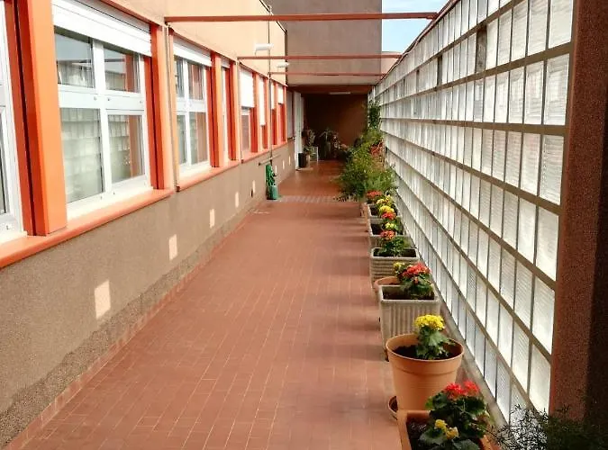 Alessandra Apartamento Milão